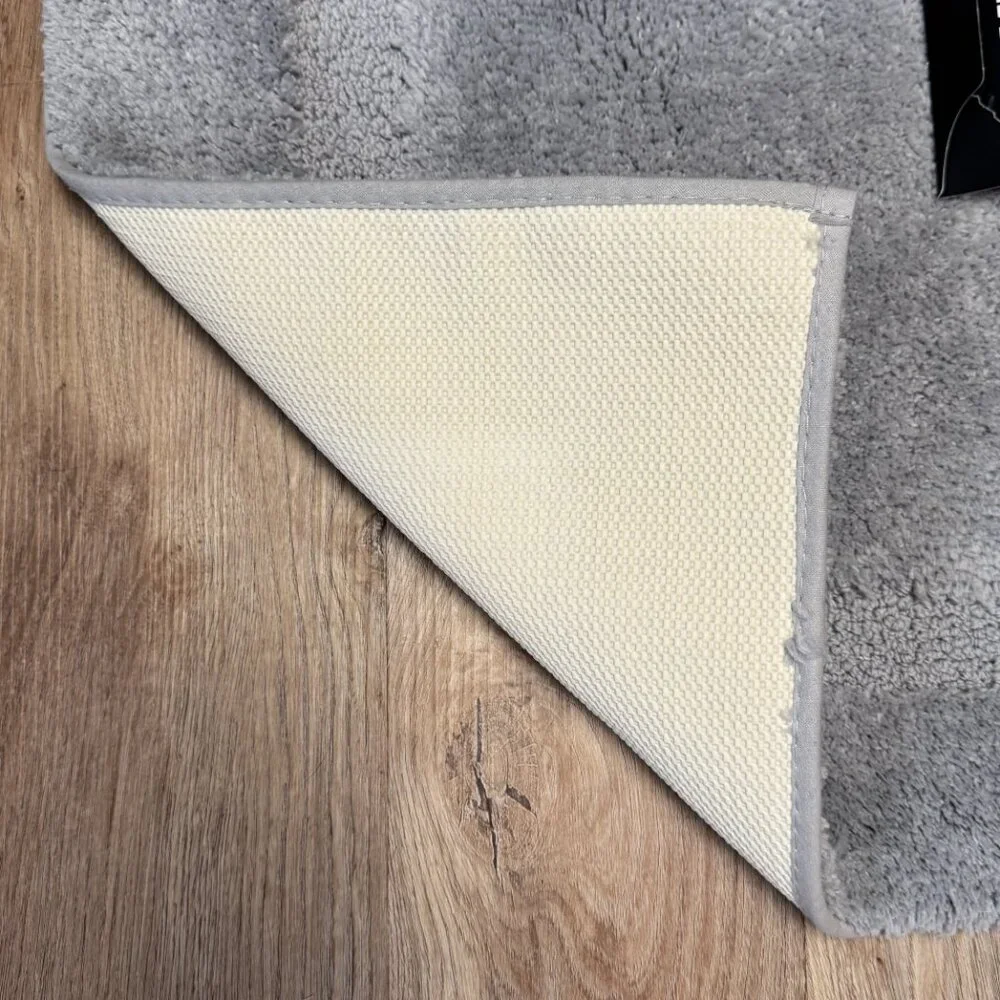 DKNY 21 x 34 Gray Non Slip Latex Back Bath Rug Mat Grey Charcoal